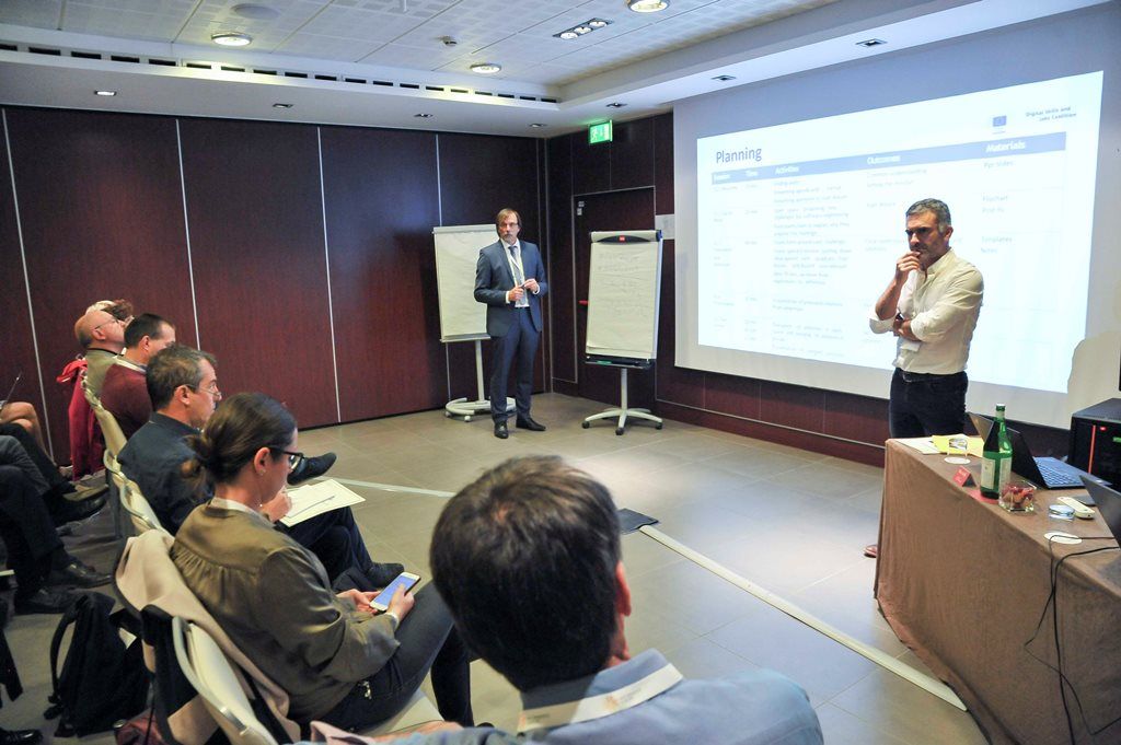 Gregor Engels, University of Paderborn, and Alessandro Bogliolo, University of Urbino, are introducing the Software Engineering breakout session